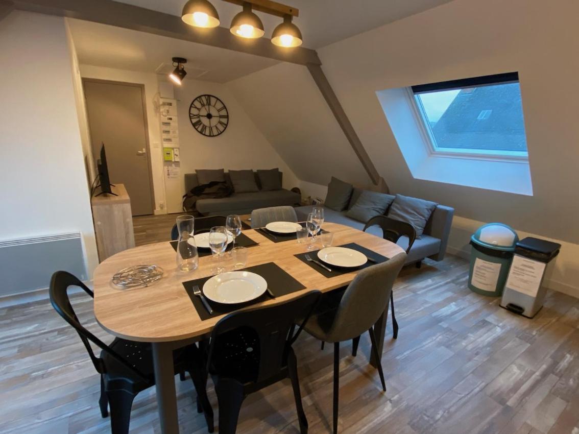 Residence Des 3 Iles, En Plein Centre-Ville, A 5 Min Des Plages, 3 Appartements Neufs Étables Dış mekan fotoğraf